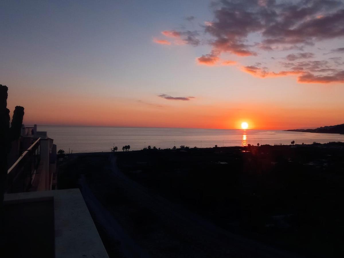 Appartamento Mirador Penthouse, Centro Y Mar, Atico Grande Nerja Esterno foto